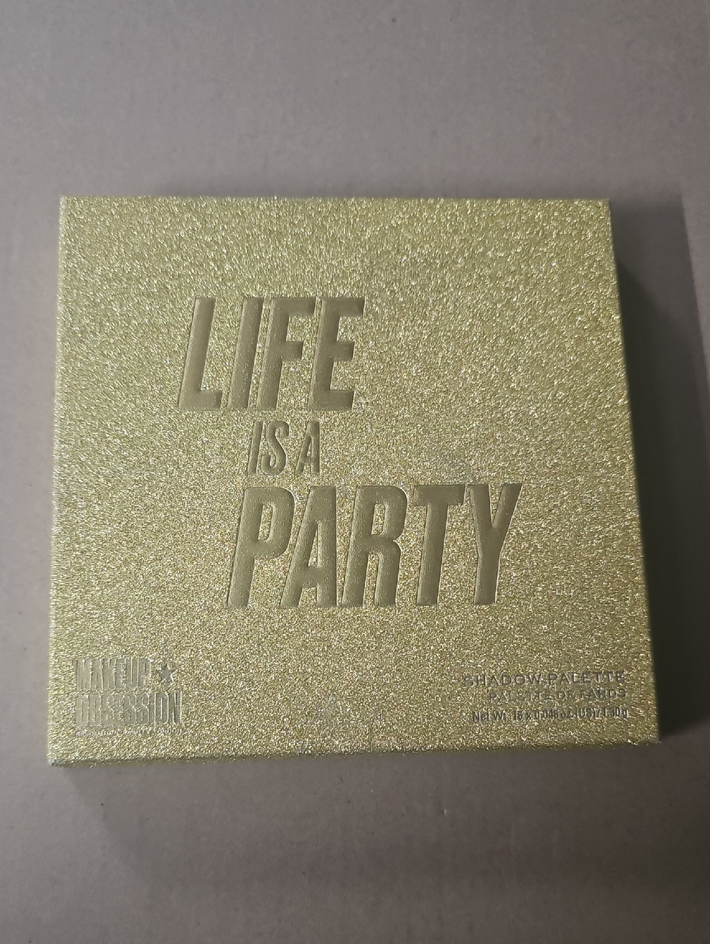 NWT  Makeup obsession life is a party shadow palette